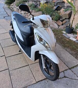 Honda Vision 110 r.v. 2012
