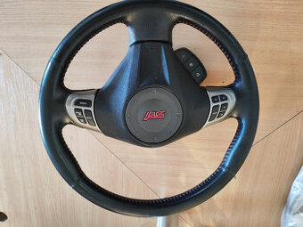 Subaru Impreza WRX STI volant