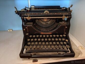 Underwood psací stroj