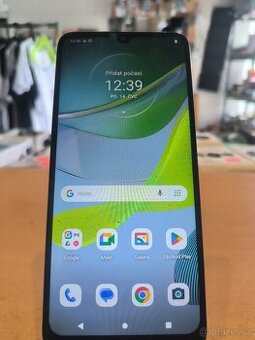 Motorola moto e13