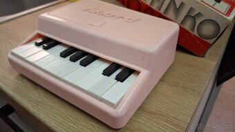RETRO zvonkové malé piáno Akord růžový