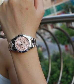 dámské náramkové hodinky Casio ltp2069