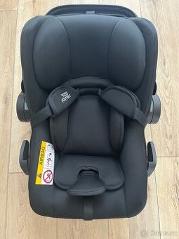 Autosedačka Britax Römer baby safe core 2023 + isofix Britax