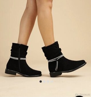 Černé Semišové polokozacky