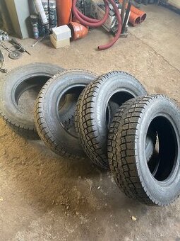 Prodám zimní pneu vraník 195/70r15c