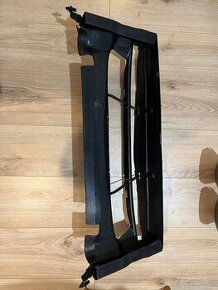 BMW F30 rozvod vzduchu do chladiče