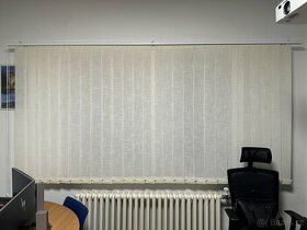 🪟 Nabízím k prodeji: Vertikální žaluzie, 300×150 cm
