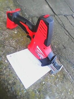 MILWAUKEE C18HZ-0 pila ručni HACKZALL M18