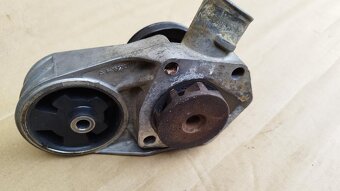 Prodám nahradní díly na Škoda Favorit -Forman-Felicie