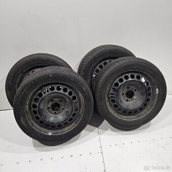 Plechové disky 5×112 – zimní pneu Goodride 225/50 R17