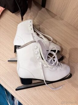 Dámské brusle na led vel.39