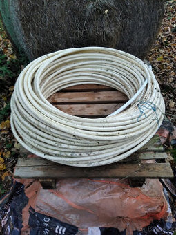 Trubka pro podlahové topení