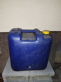Plastový kanystr 25 l