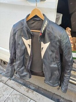 Kožená bunda na motorku s chrániči Dainese vel. 48