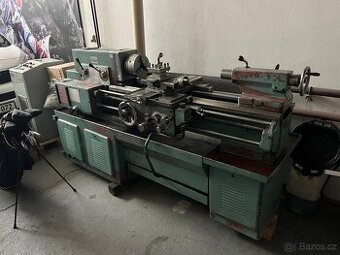 Soustruh SV18-RD s plynulou regulací