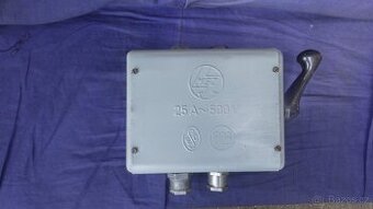 přepínač hvězda trojúhelník