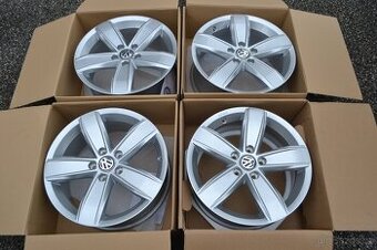 VW Passat B8,Škoda Superb III -NOVÉ orig. Alu 17 - 6,5x17 ET