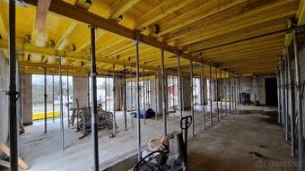 Stropní bednění, stojky, překližky, bednění věnců