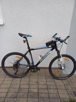 AUTHOR TRACTION ,,26"