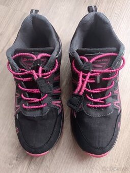 Dívčí sportovní boty Alpine Pro, vel. 34