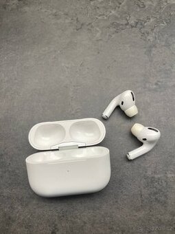 Apple AirPods Pro (1. generace) – originál, s vadou