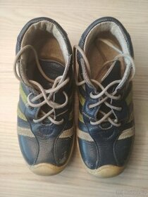 Dětské kotníkové kožené boty - velikost 26