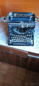 psací stroj Underwood