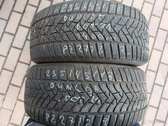 235/45/18 zimní 2 kusy