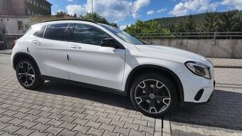 Prodám Mercedes Benz GLA 220 4Matic nájezd 56770 km