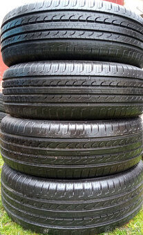 Zánovní letní pneumatiky Goodyear 215/60/17 8mm