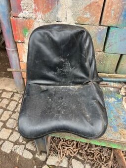 Prodám mechanicky odpruženou sedačku na ZETOR, DESTA-500,- - 1