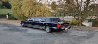 Limuzína Lincoln town car