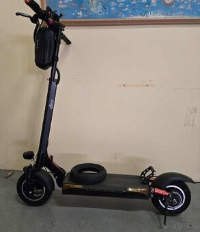 Elektrická koloběžka CITY BOSS GT8 /800W
