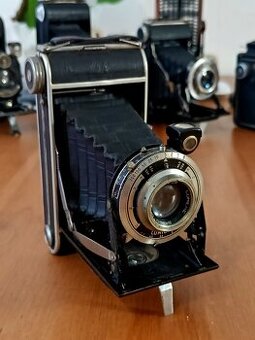 Starý fotoaparát LUMIERE - Francie (cca 1924)