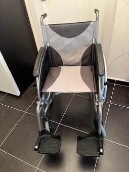 Vozík invalidní odlehčený 358-23