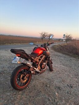 Yamaha mt 125