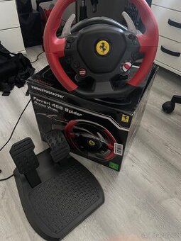 Volant Thrustmaster Ferrari 458 Spider