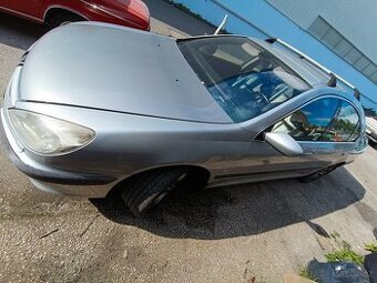 Peugeot 607 kapota