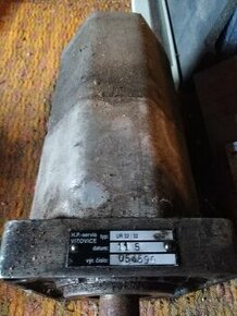 Prodám olejové čerpadlo UR 32/32.