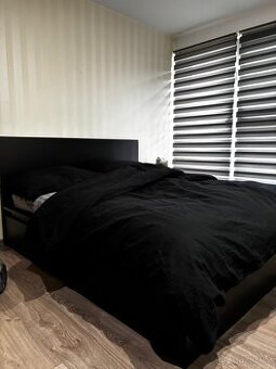 Postel dřevěná 180x200