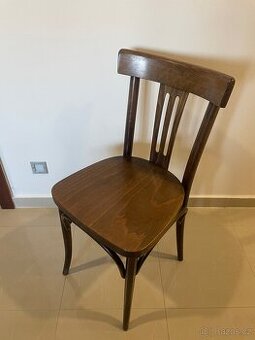 Dřevěné gastro židle