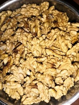 Prodám vyloupané letošní vlašské ořechy