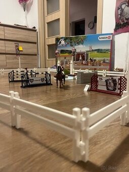 Schleich - velké parkurové závodiště