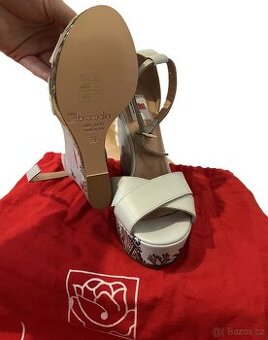 Dámské sandále