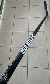 Hokejka SBK Dark One 95flex P29 levá ZÁRUKA