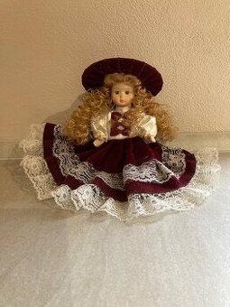 Porcelánová panenka