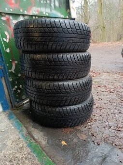 195/60 R15 zimní pneu