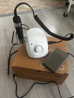 Bruska na manikúru / pedikúru