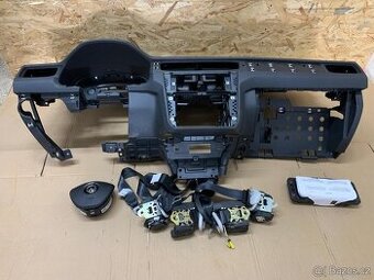 Airbagová sada Volkswagen Caddy ,s originální deskou