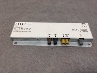 AUDI A4 B6, B7 2000-2007 - ANTÉNNÍ ZESILOVAČ 8E9 035 225 P